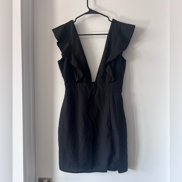 Superdown Harlow Black Mini Dress - Picture 1 of 5